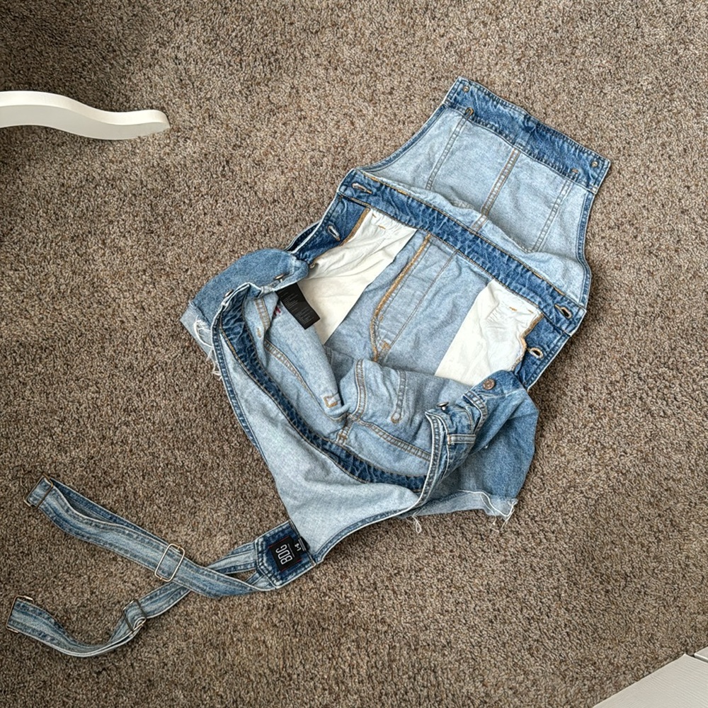 BDG Urban Outfitters Light Wash Denim Short Overalls L (8-10?) - Picture 16 of 16